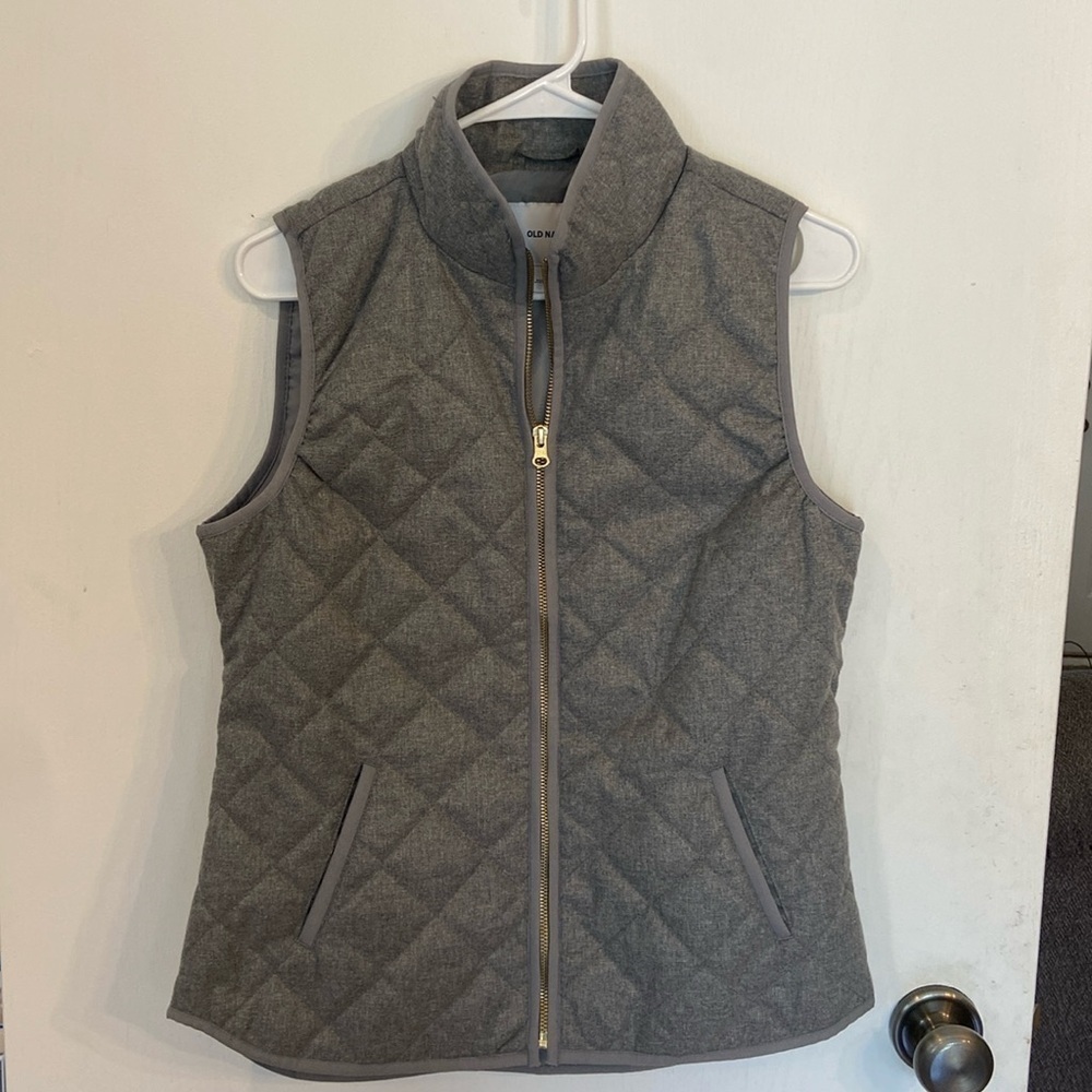 Old Navy quilted vest